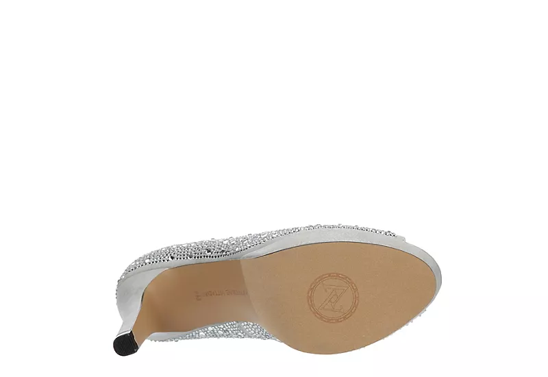 Adrienne Vittadini Womens Gervin Pump - Silver - Image 7